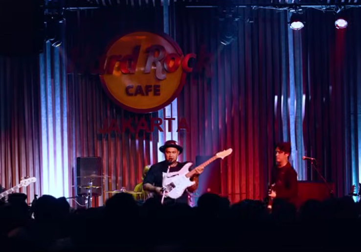 Lirik dan Makna Lagu Sekuat Hatimu Last Child: Semakin Dalam Ku Terjatuh