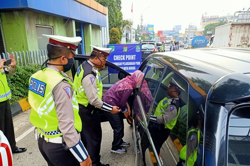 Ribuan Pengendara Masih Langgar Aturan PSSB di Jakarta