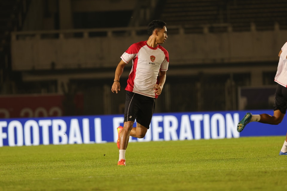 Pentingnya Dukungan Suporter untuk Timnas Indonesia Menurut Marselino Ferdinan