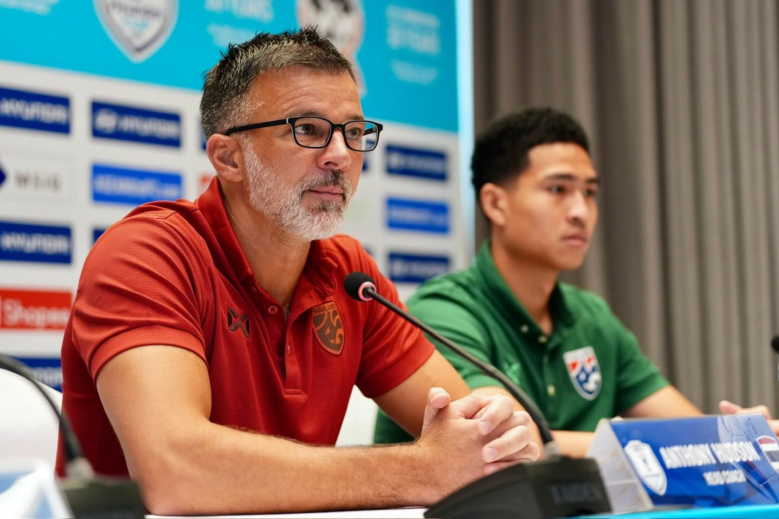 Anthony Hudson Tegaskan Timnas Thailand Bukan Favorit di Piala AFF 2026
