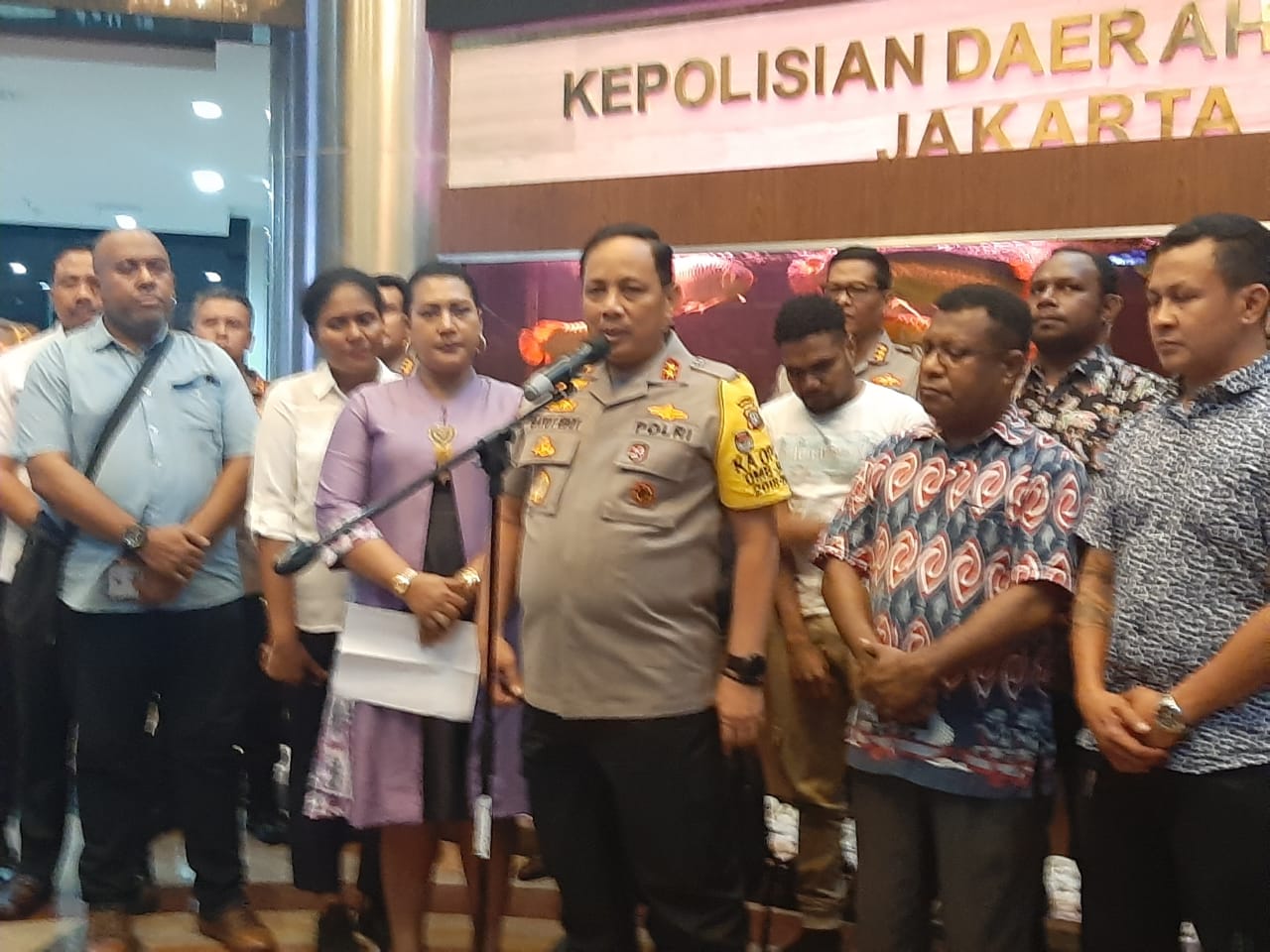 Kapolda Metro Jaya Irjen Gatot Eddy Pramono langsung menemui perwakilan masyarakat Papua yang berada di wilayah Jabodetabek pada Senin (19/8) di Polda Metro Jaya.