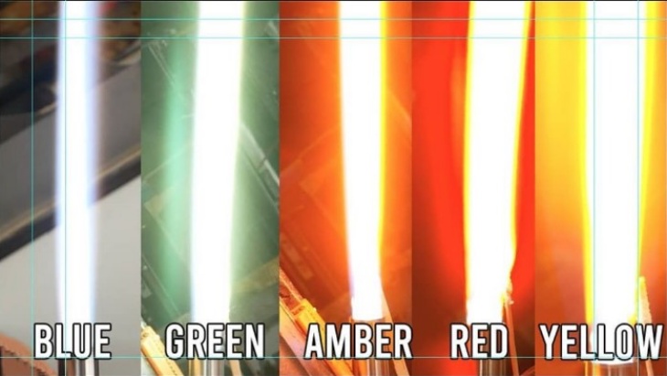 YouTuber 'The Hacksmith' Buat Replika Lightsaber yang Benar-Benar Berfungsi