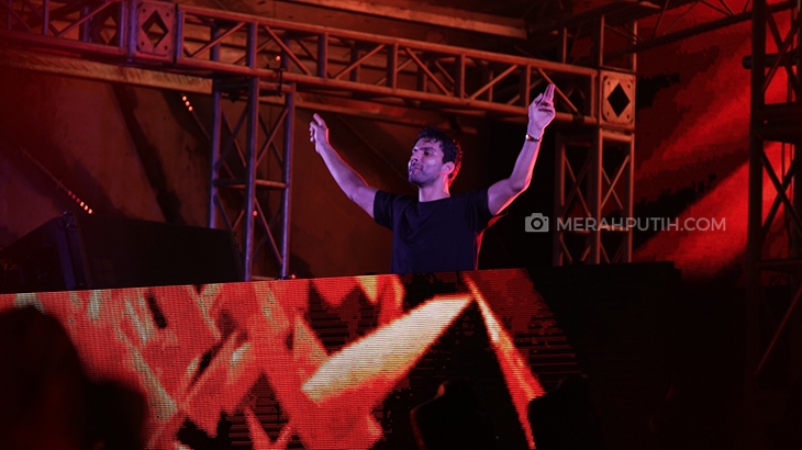 R3HAB Panaskan Panggung DWP 2017 Hari Pertama