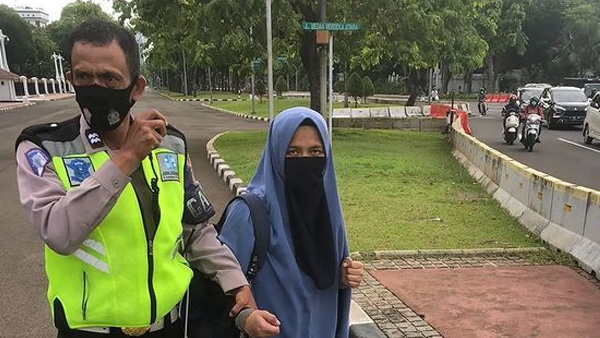 Seorang Perempuan Diduga Todongkan Senjata ke Paspampres di Istana Merdeka