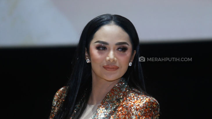 KD Putuskan Pakai Nama Akta untuk Penampilan Ke Depan