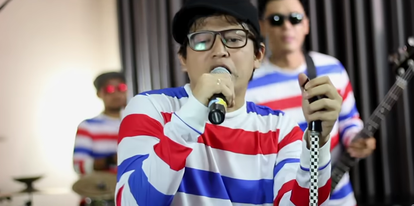 Makna Lirik Lagu Mawar Hitam Tipe-X: Harapan Cinta yang Pupus