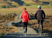 Mana Lebih Baik untuk Kesehatan Tubuh, Bersepeda atau Lari?