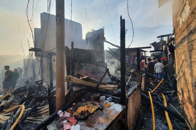 75 KK Terdampak Kebakaran di Menteng, 1 Orang Luka Bakar 50 Persen