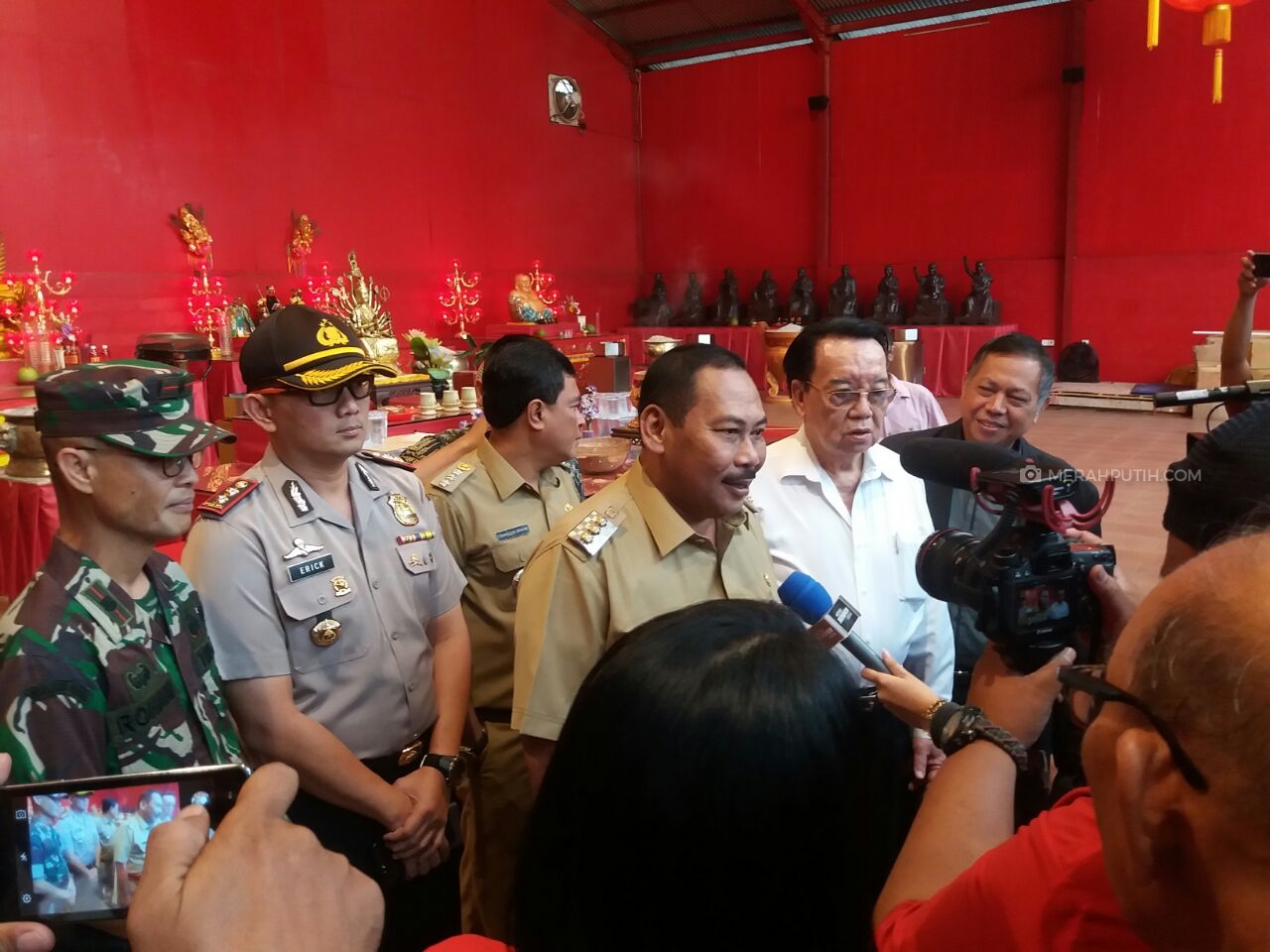 Jelang Imlek, Wali Kota Jakarta Barat Kunjungi Vihara Petak Sembilan