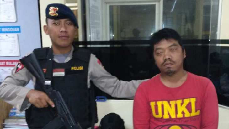 Polisi Karawang Tangkap Pria Pembawa Airsoft Gun 