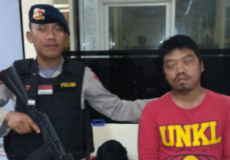 Polisi Karawang Tangkap Pria Pembawa Airsoft Gun 
