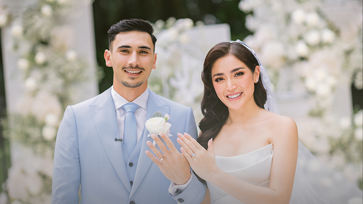 Uniknya Gaun Pernikahan Jessica Iskandar