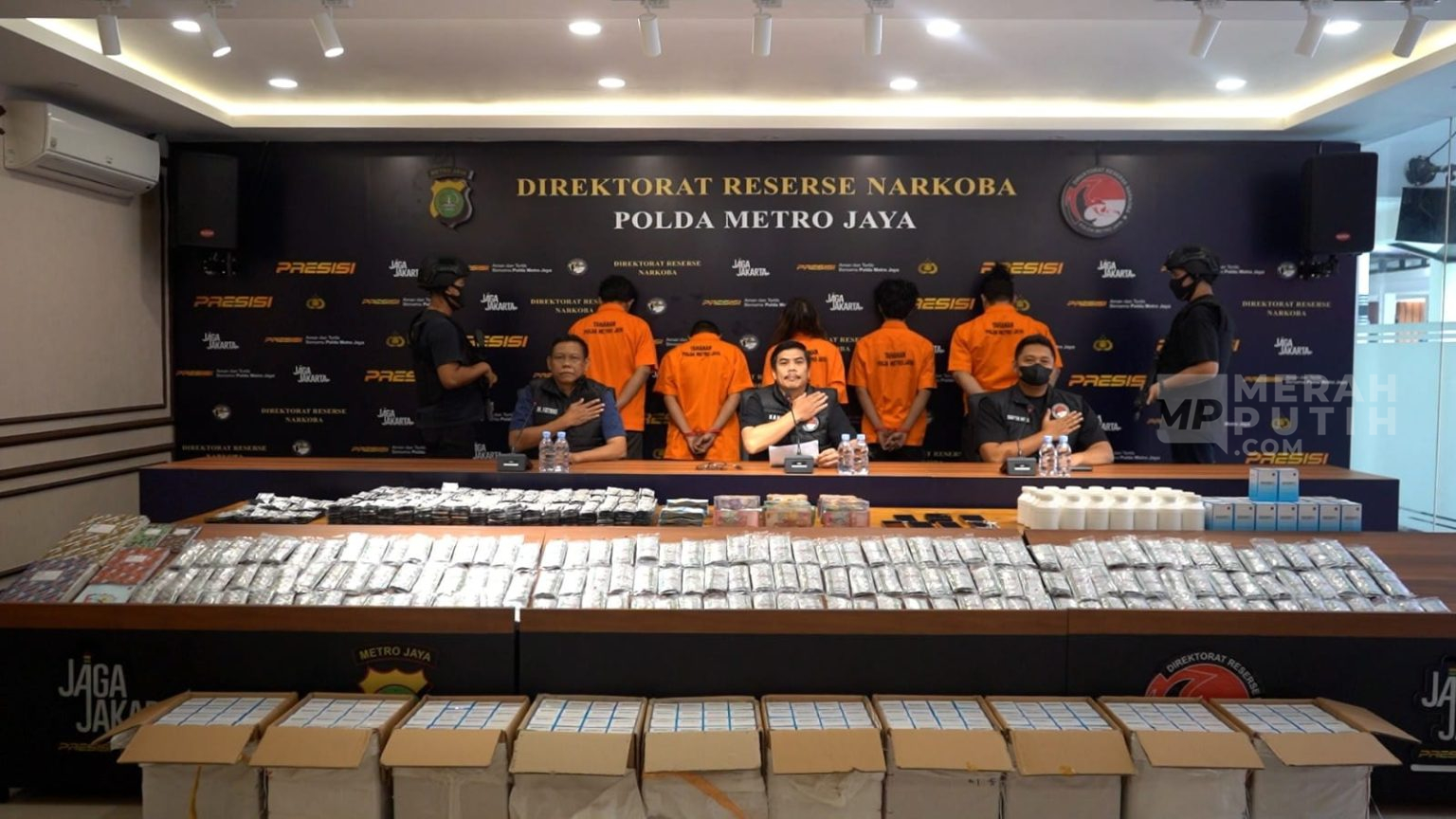 5 Tersangka Peredaran Obat Keras Ilegal di Tanah Abang Dijerat UU Kesehatan, Polisi Sita Duit Rp 140 Juta
