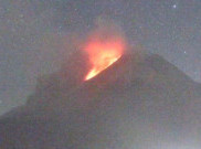 Merapi Luncurkan Empat Kali Awan Panas hingga 3 Kilometer