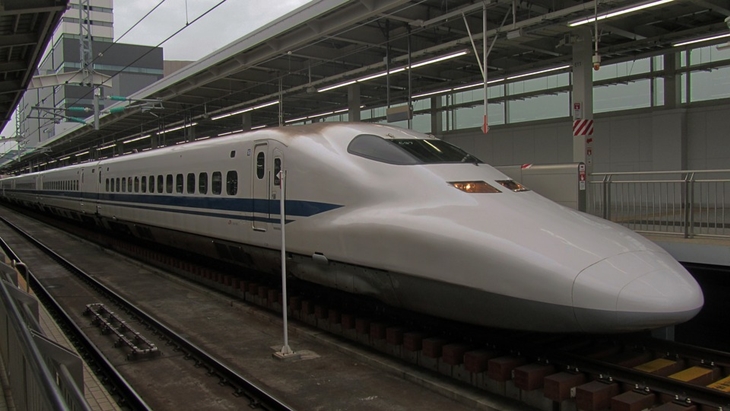 Kereta cepat Shinkansen merupakan sarana transportasi pilihan di Jepang. (Foto: Pixabay/PeterW1950)