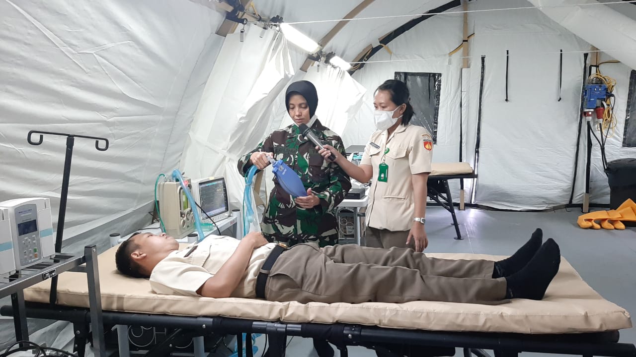 Rumah sakit darurat COVID-19 TNI AD di dalam Benteng Vastenburg, Solo, Jawa Tengah, Senin.(15/2). (MP/Ismail)
