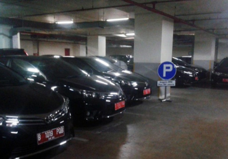 Viral Mobil Dinas Pakai Pelat Putih di Puncak, Pemprov DKI Minta Maaf dan Lakukan Pemeriksaan