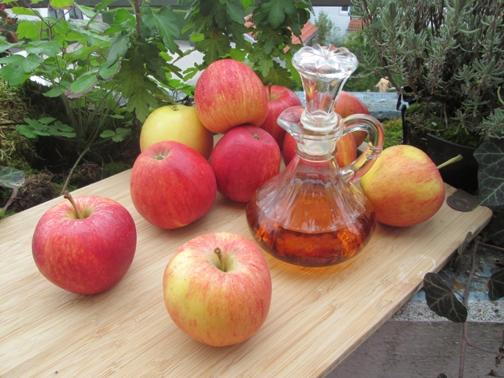 Cuka sari apel. (Foto: pixabay/wicherek)