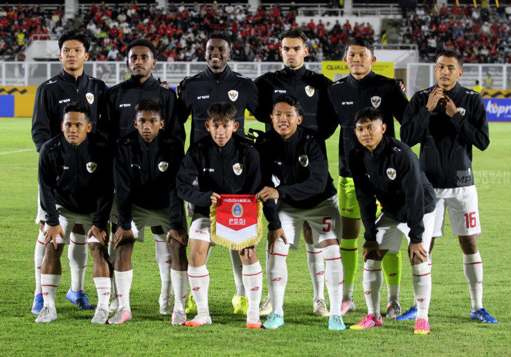 DPR Sahkan Ole Romeny, Dion Markx, dan Tim Geypens Jadi WNI