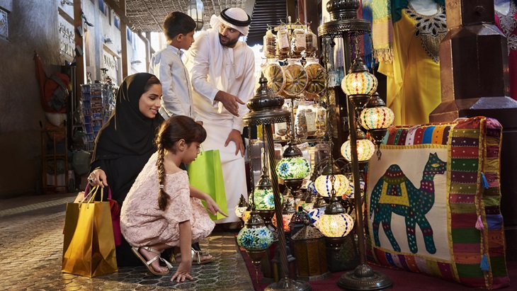 Wisata ke Dubai? Pelajari 9 Kalimat Ini!