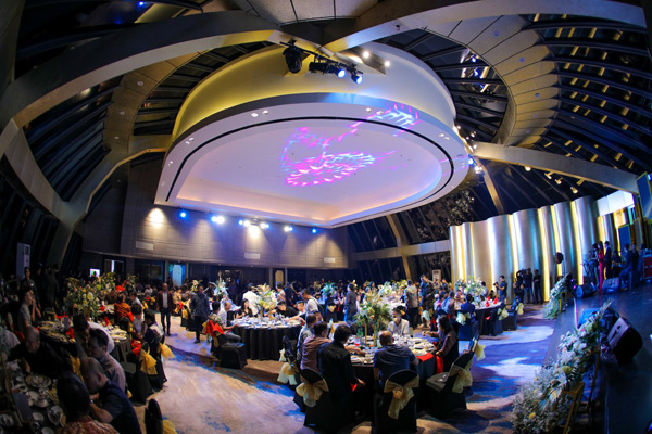 sky ballroom jhl solitaire