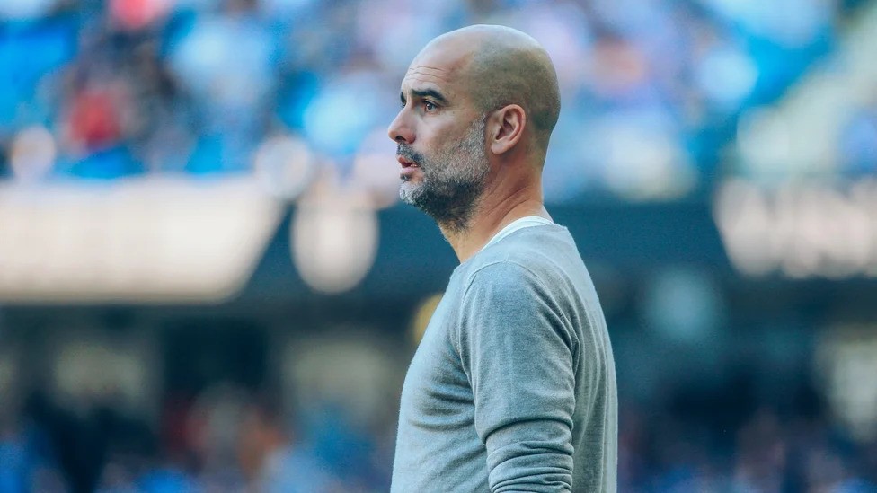 Guardiola Isyaratkan Bertahan di Manchester City?