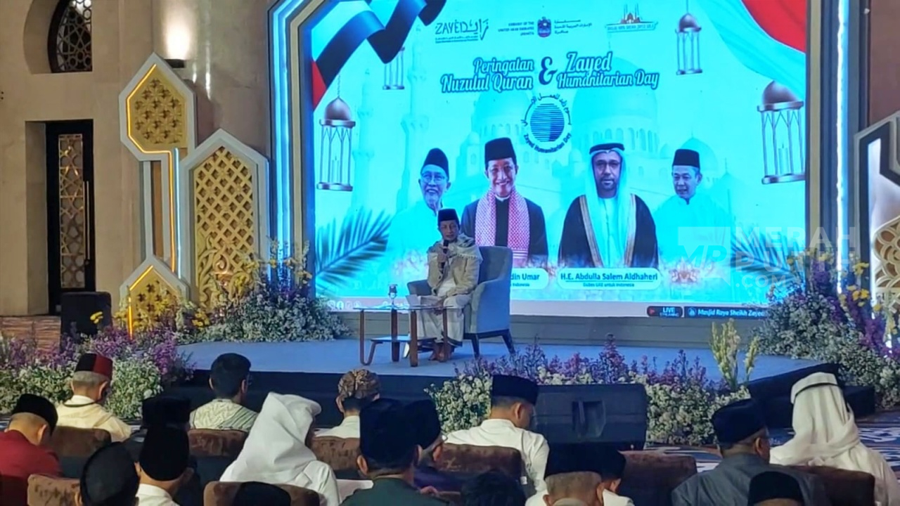 Peringatan Nuzulul Qur’an Masjid Zayed Dihadiri 8 Dubes, Menag Nazarudin: Al-Qur'an Memuaskan Intelektual Modern