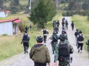 Satgas Nemangkawi Ciduk Pentolan KKB yang Sembunyikan Senjata di Bawah Tanah