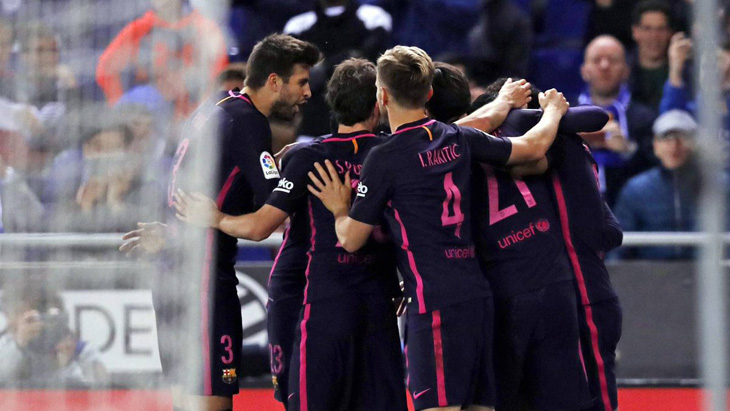 Barcelona Kudeta Madrid dari Puncak Klasemen