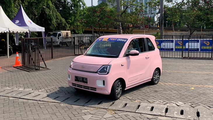 Waktunya Test Drive Kendaraan Impian di GIIAS Surabaya 2023