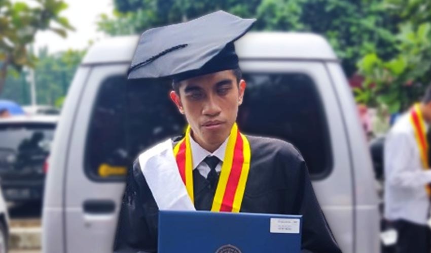 Beda Strata Lulusan Cumlaude di Universitas dan Keuntungannya