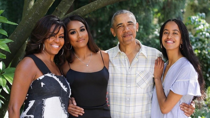 Podcast Obama Pindah Platform dari Spotify ke Audible