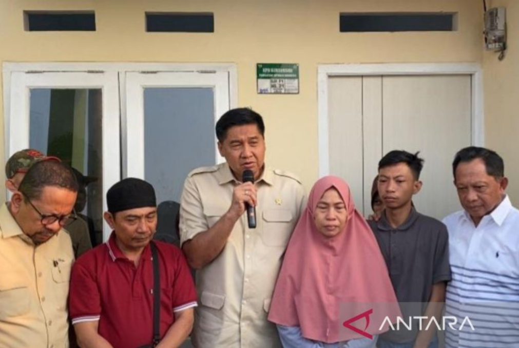 Keluarga Affan Kurniawan Dapat Rumah Subsidi di Cileungsi Seluas 60 Meter Persegi, Serah Terima Disaksikan Sejumlah Menteri