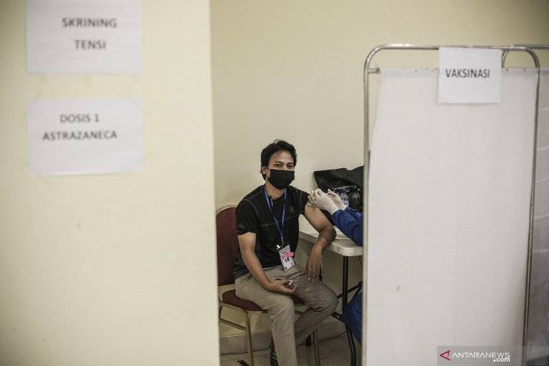 Pemprov DKI Klaim Antusias Warga Meningkat Ikuti Vaksin Usia 18+