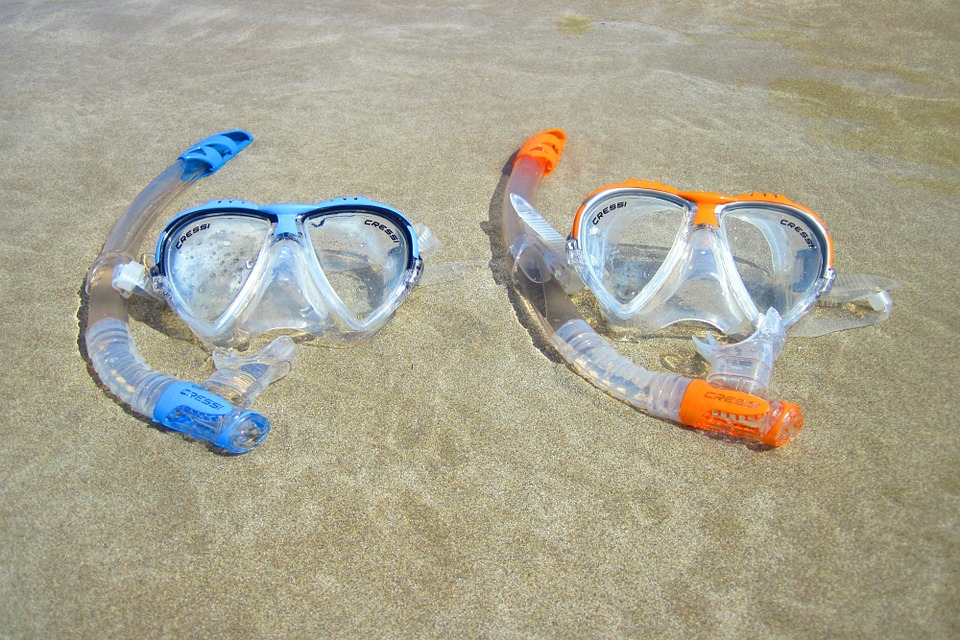 Alat snorkeling bisa kamu bawa saat ke Belitung (Pixabay/PublicDomainPictures