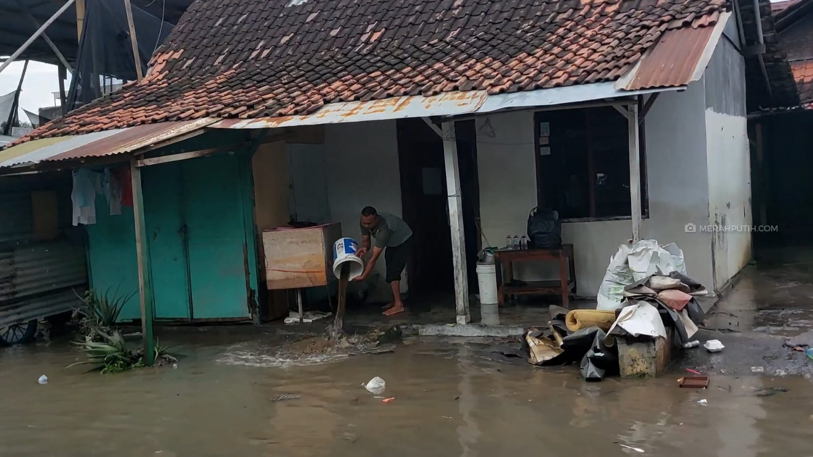 Korban Banjir Solo Masih Butuh Bantuan