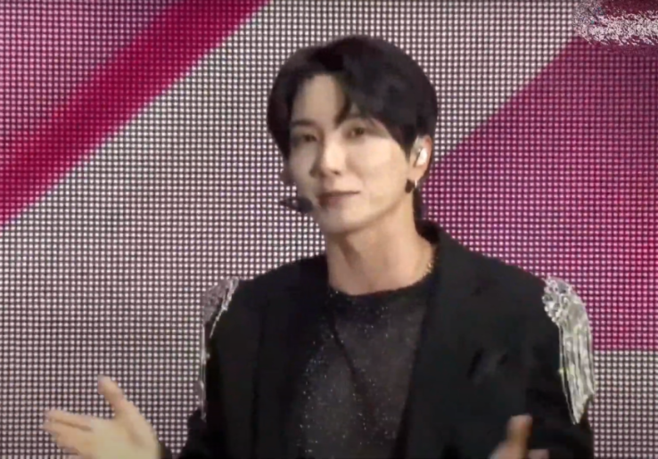 Leeteuk Super Junior Dikecam Usai Teriak “I Love Trump” di Konser SMTOWN, Dinilai Enggak Sensitif