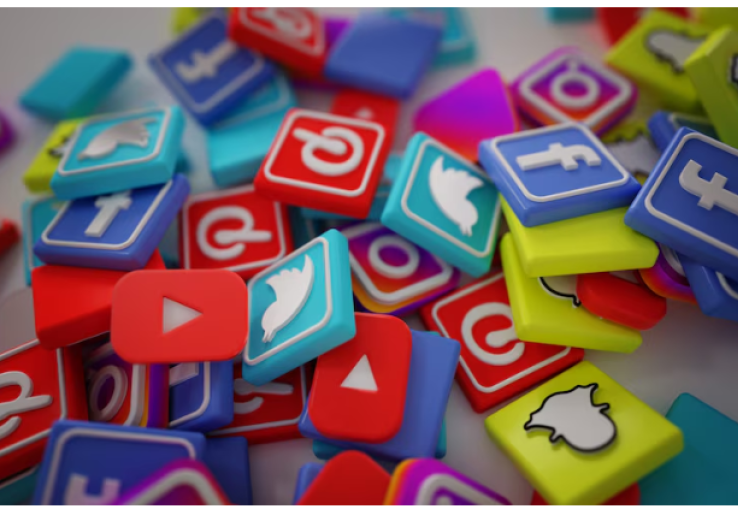 Apa Itu Social Media Specialist? Tugas, Kemampuan, dan Pentingnya di Era Digital