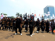 Aksi Unjuk Rasa Peringati Hari Tani Nasional 2025 di Depan Gedung DPR