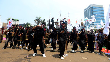Aksi Unjuk Rasa Peringati Hari Tani Nasional 2025 di Depan Gedung DPR