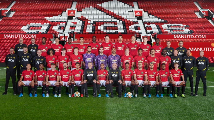 Adidas Rilis Sepatu Golf Bertema Manchester United