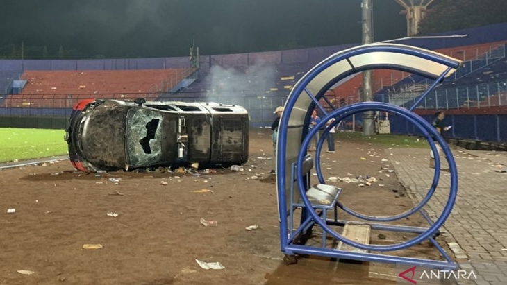 Kericuhan Usai Derbi Jatim Arema Vs Persebaya Telan Korban Jiwa