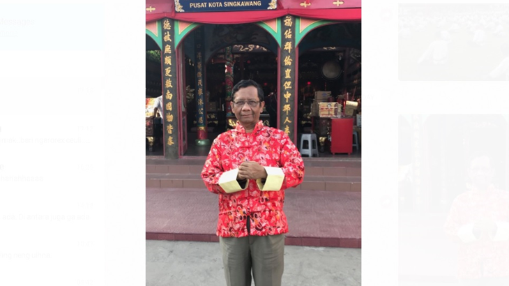 Sambut Imlek, Mahfud MD Ucapkan Gong Xi Fat Cai Pakai Baju Cheongsam