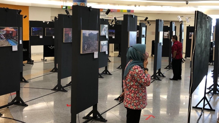 Puluhan Foto Bertema Mahameru Karya Fotografer Dipamerkan