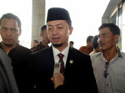 DPR: Aturan Penanganan Corona Terkesan Plin-plan dan Pencitraan