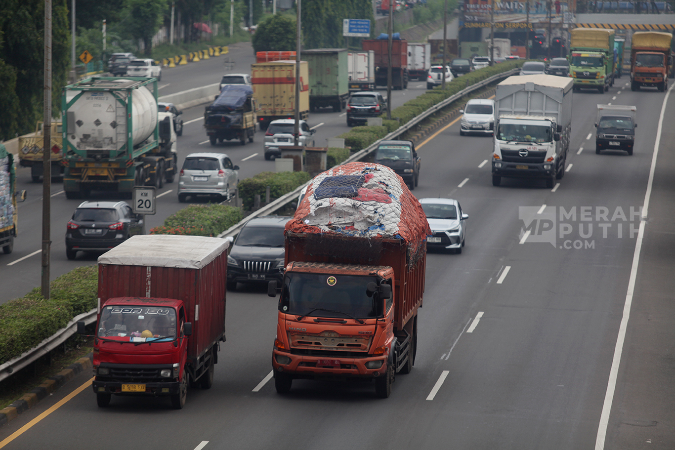 Kementerian Perhubungan akan Tertibkan Kendaraan Truk Bermuatan Over Dimensi