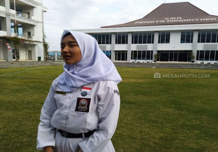 Kisah Salma, Anggota Paskibraka Nasional: Ibu Menangis Lihat Saya Bawa Baki