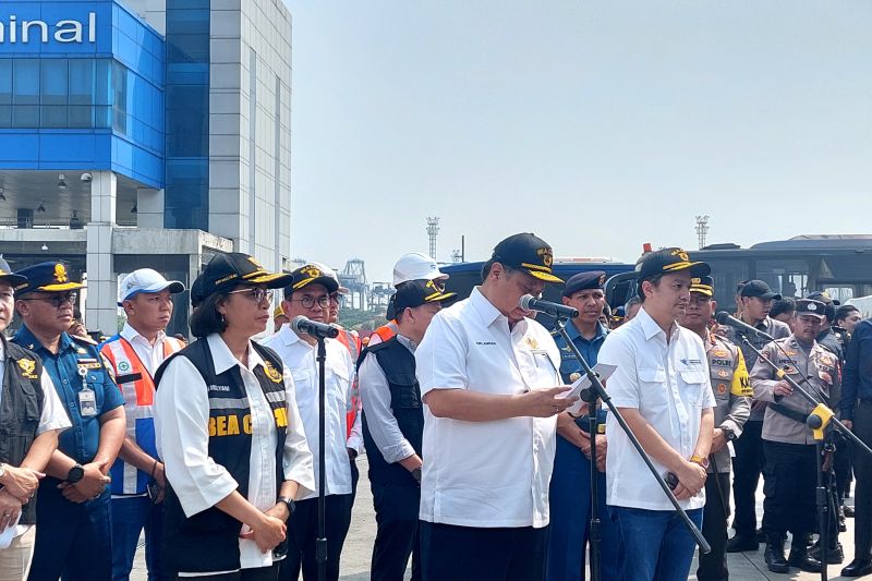 Ribuan Kontainer Tertahan di Pelabuhan, Menkeu Pastikan Bakal Dikeluarkan