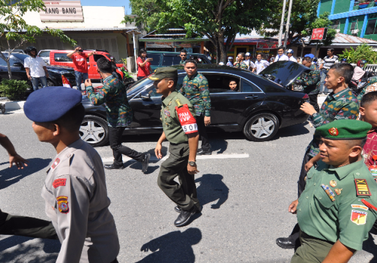 Gaya Ngapak Presiden Jokowi Sapa Masyarakat Cilacap 