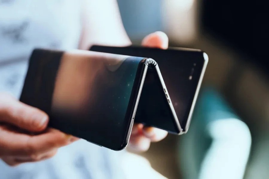 Huawei Bakal Luncurkan Ponsel Lipat Tiga pada 10 September